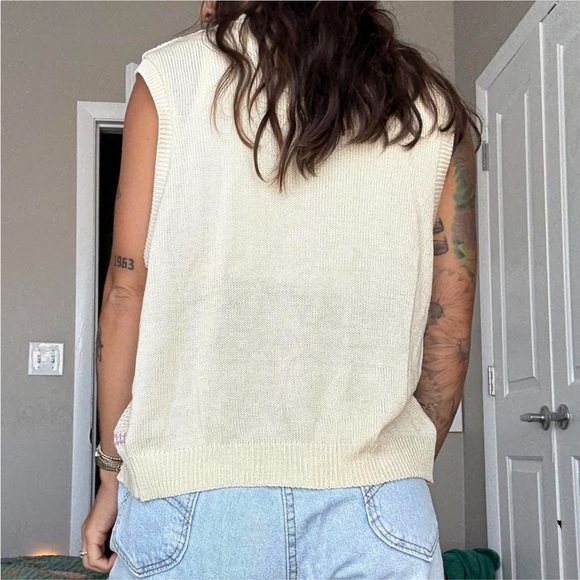 Women's Cream Patterned Sweater Vest - Picture 3 of 3